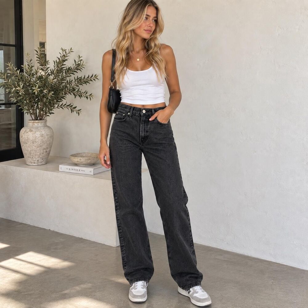 Abercrombie & Fitch The 90s Straight Ultra High Rise Jeans 10S